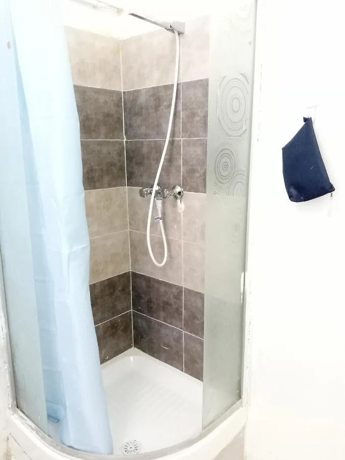 Apartment Studio Situe En Plein Centre Ville