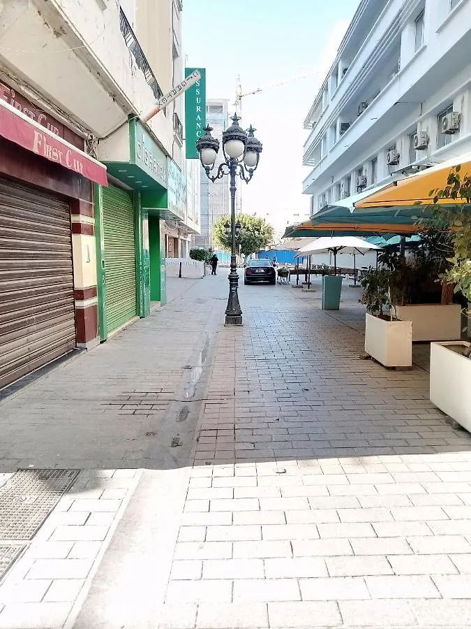 Studio Situe En Plein Centre Ville Apartment Tunis
